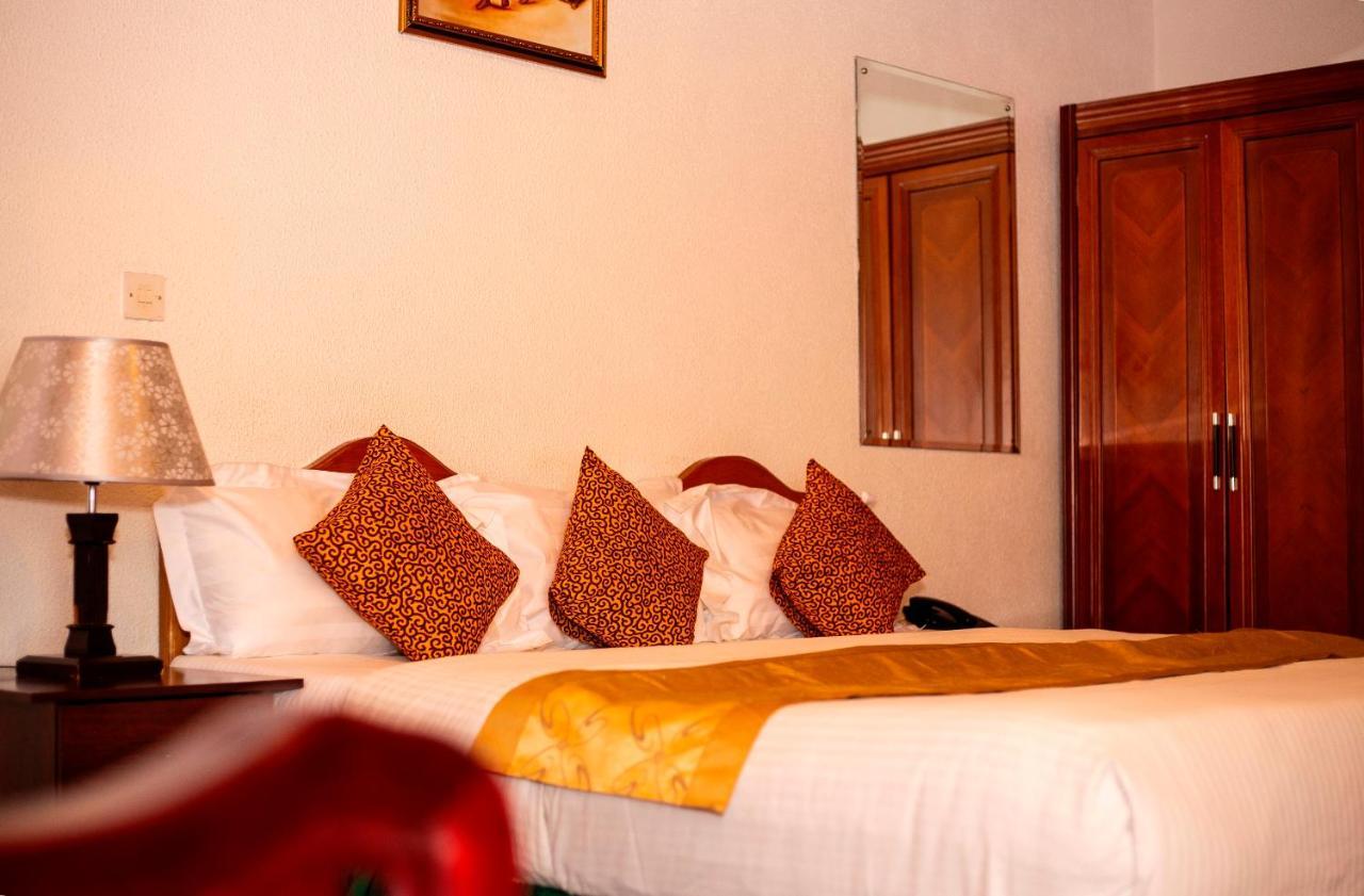 Royal Park Hotel Kumasi Exteriör bild
